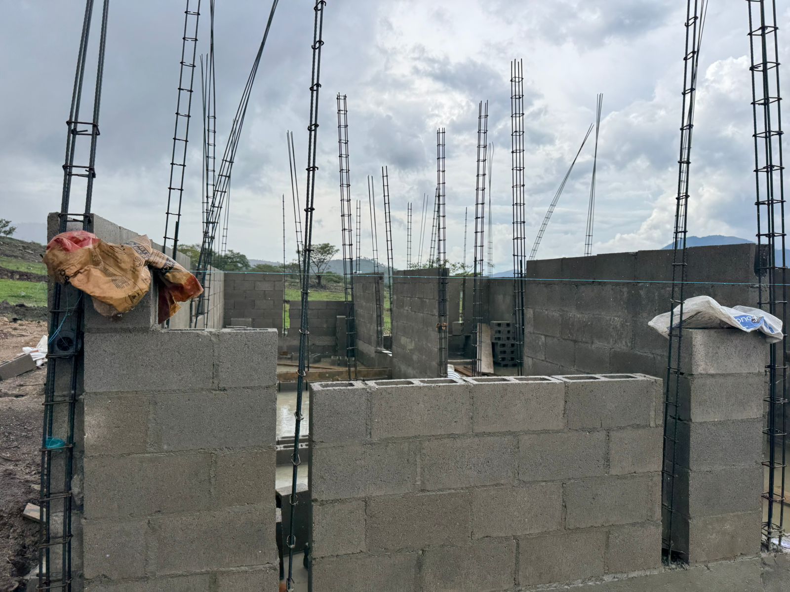 Construcción de muros y columnas de concreto